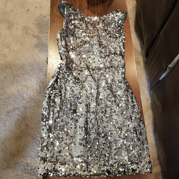 Fredericks of Hollywood Silver sequin criss cross back dress size Med - Picture 9 of 15
